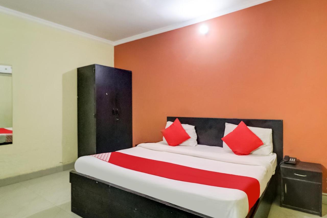 Oyo Hotel R K Residency Gurgaon Buitenkant foto