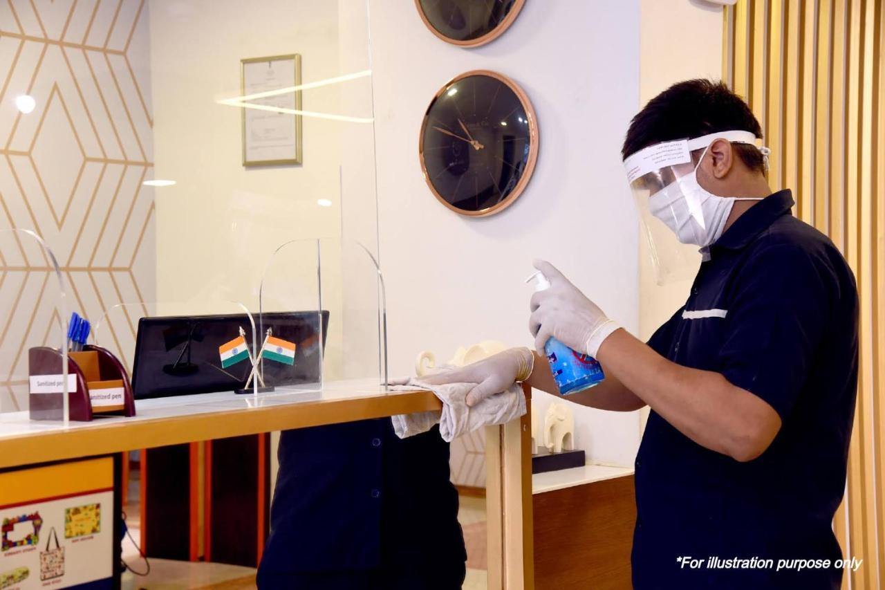 Oyo Hotel R K Residency Gurgaon Buitenkant foto